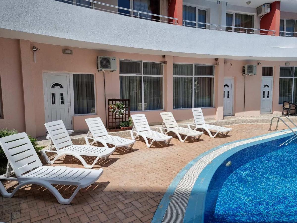 Бутикови Студиа Брита Kranevo Exterior foto