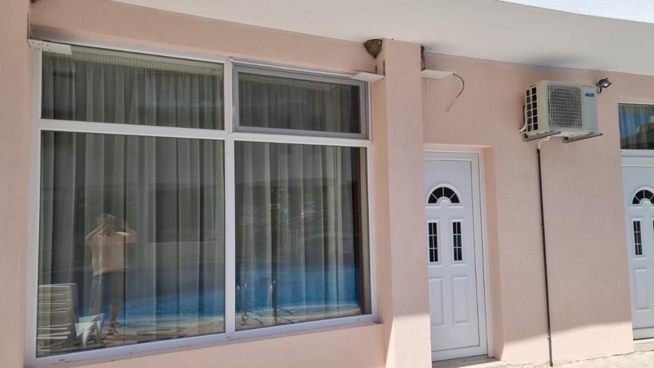 Бутикови Студиа Брита Kranevo Exterior foto